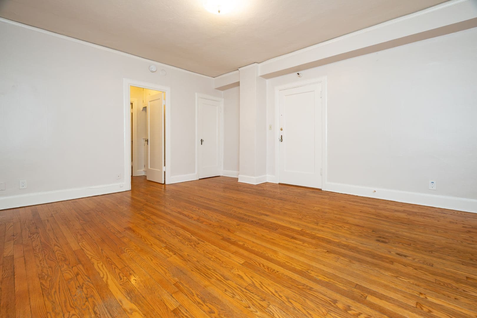 JEANNE MANOR APARTMENTS (JEAN01) 10 of 12