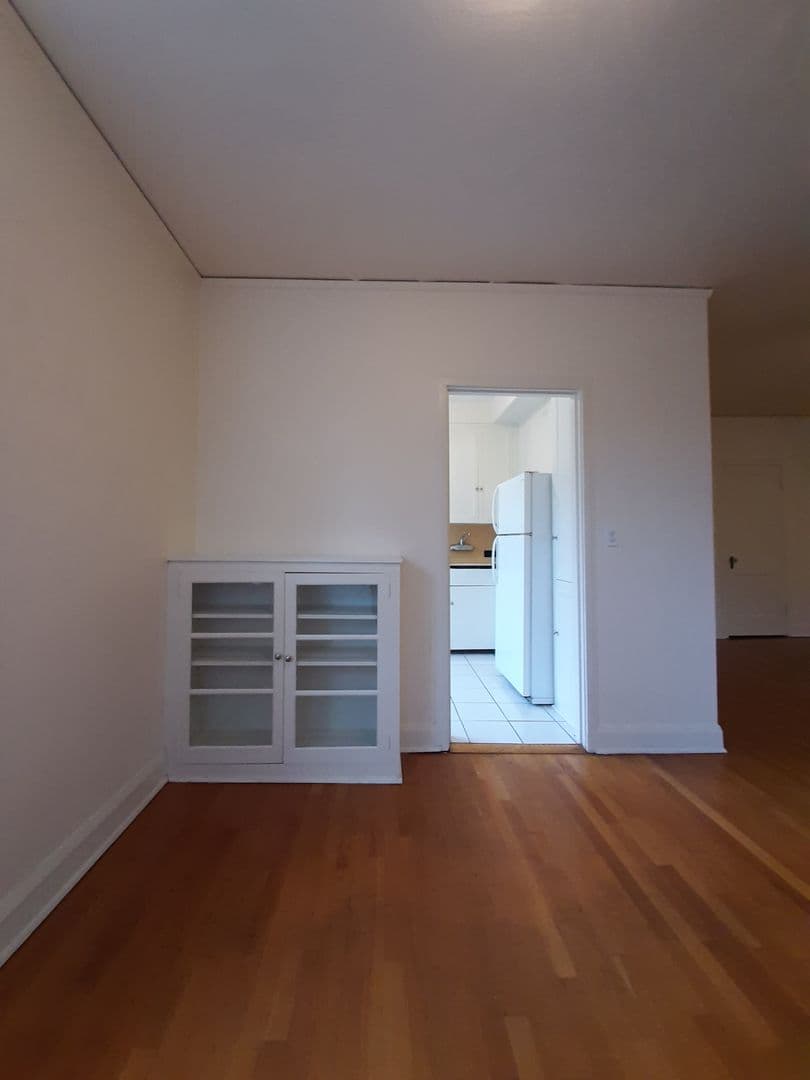 REGENT APARTMENTS (REG01) 5 of 17