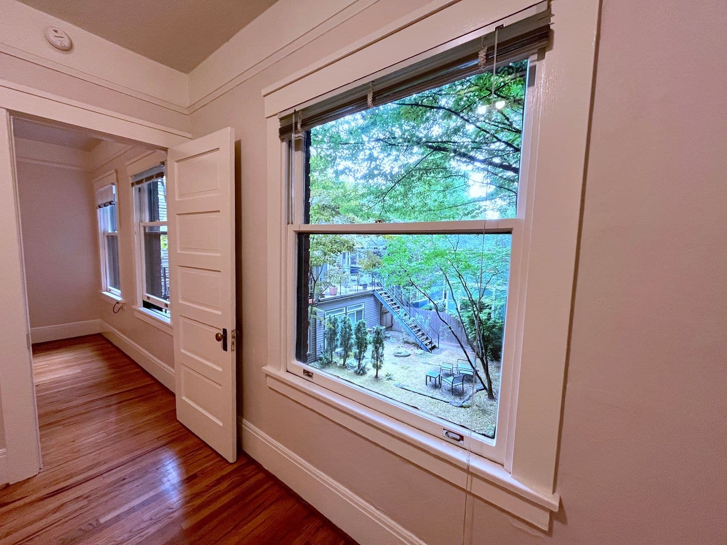 AMBERLEY APARTMENTS (JAMJ02) 6 of 19