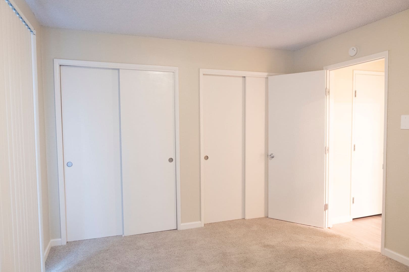 CROWN ROYAL APARTMENTS (CROW01) 4 of 22