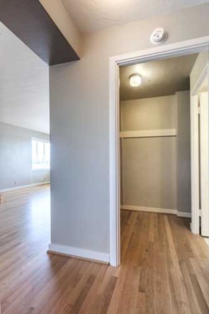 ROSE PLAZA APARTMENTS (RISI01) 3 of 26