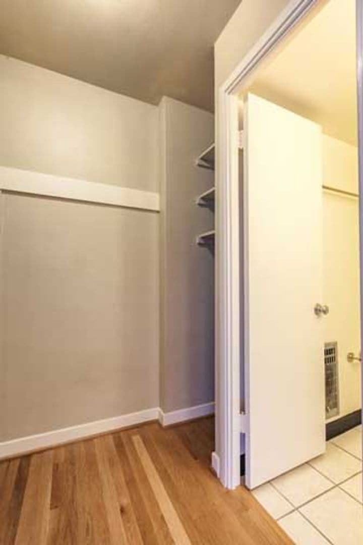 ROSE PLAZA APARTMENTS (RISI01) 8 of 26