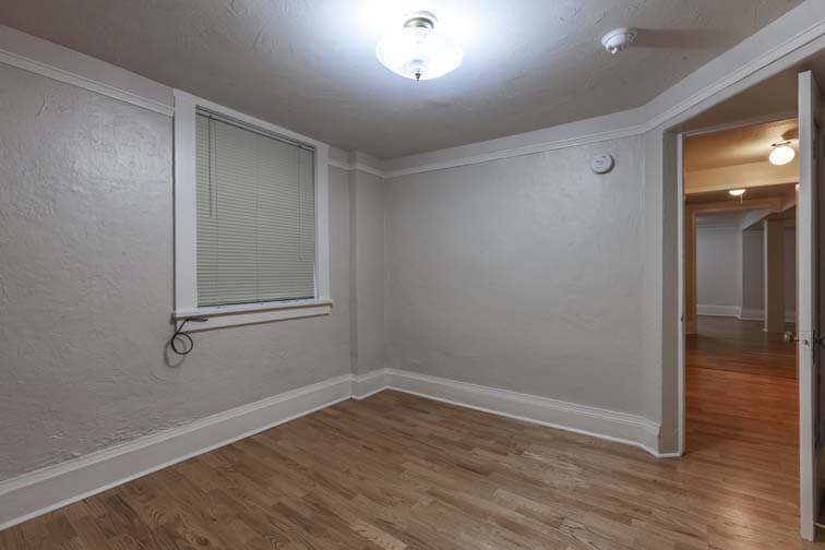 AMBERLEY APARTMENTS (JAMJ02) 7 of 14