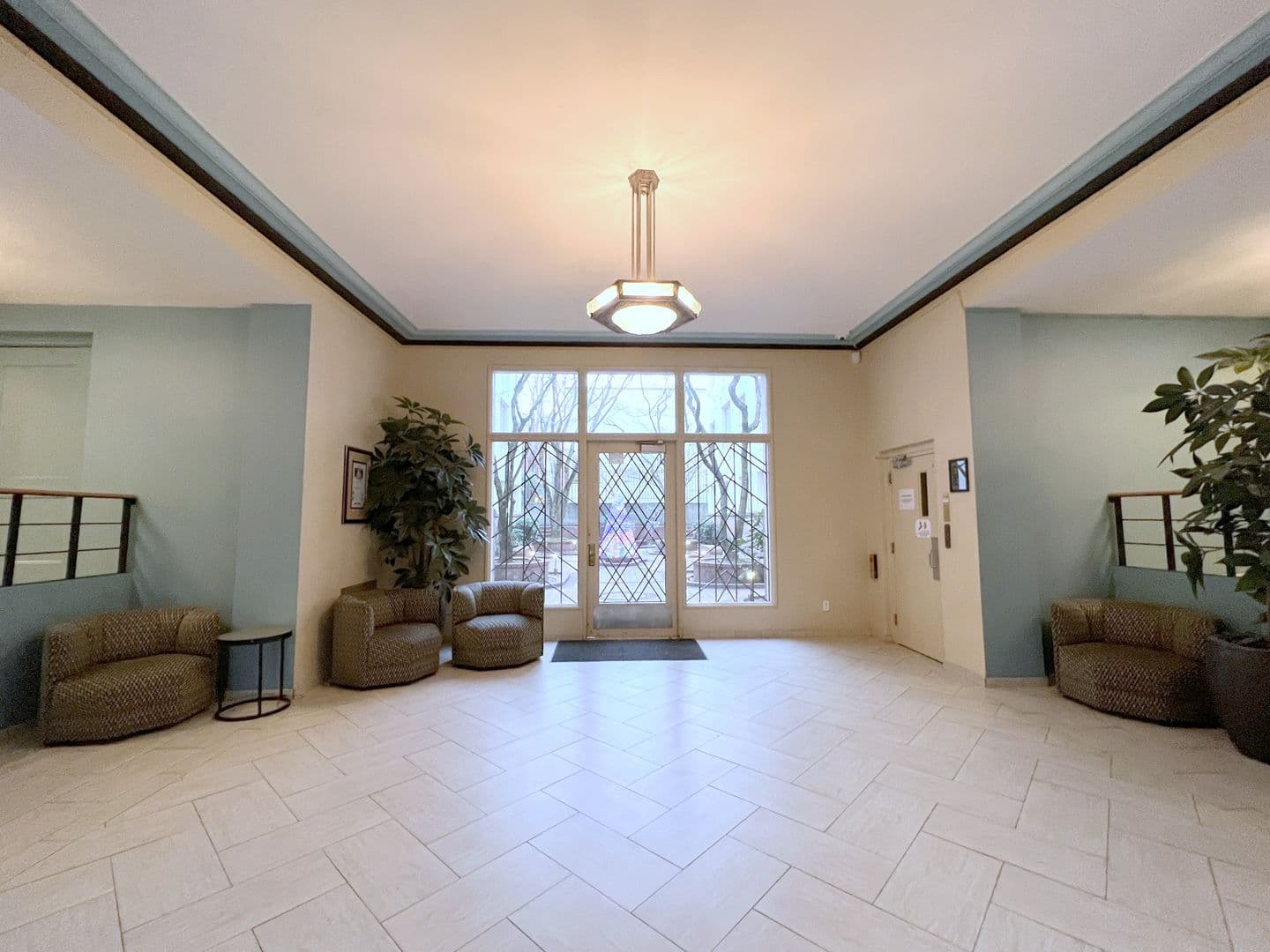 REGENT APARTMENTS (REG01) 5 of 18