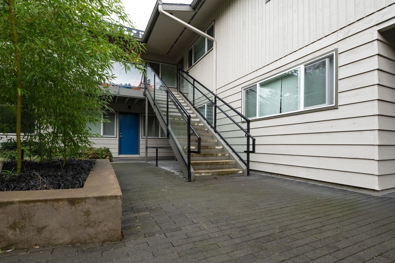 UPTOWN AT LAKE OSWEGO (UPTLO) 20 of 28