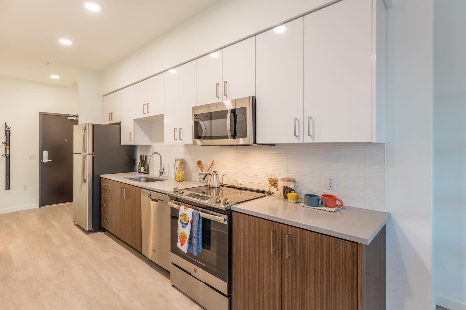 HOMEROOM APARTMENTS (HOME01) 1 of 13