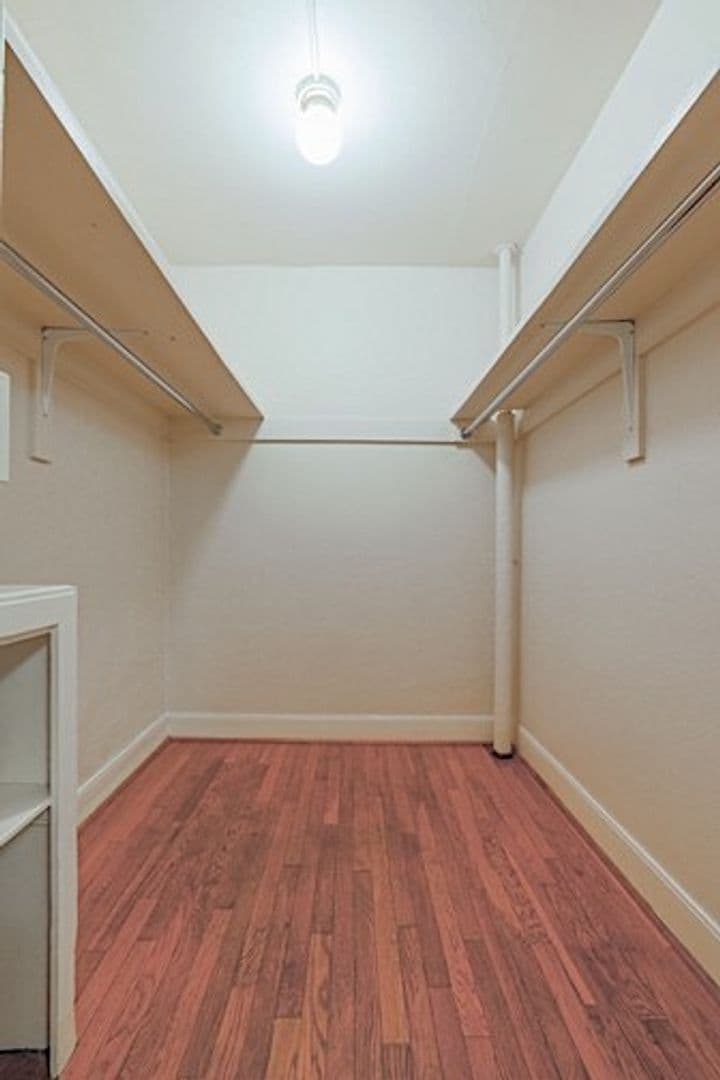 CARMEN APARTMENTS (JAMJ01) 8 of 12
