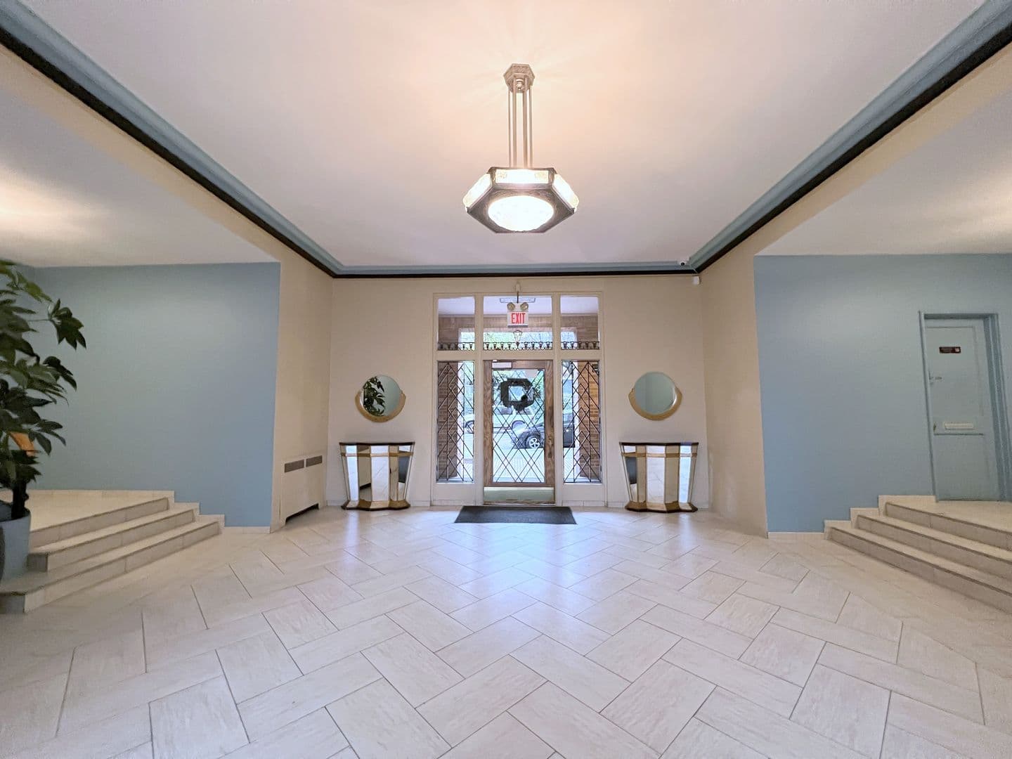 REGENT APARTMENTS (REG01) 12 of 16