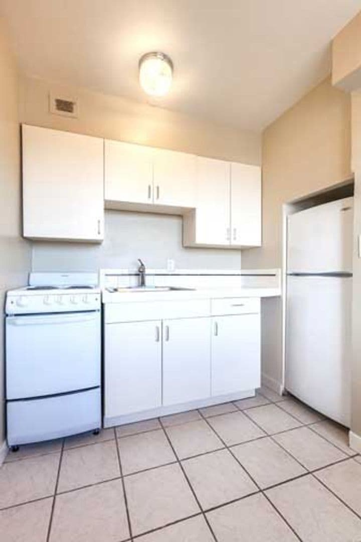 ROSE PLAZA APARTMENTS (RISI01) 2 of 26
