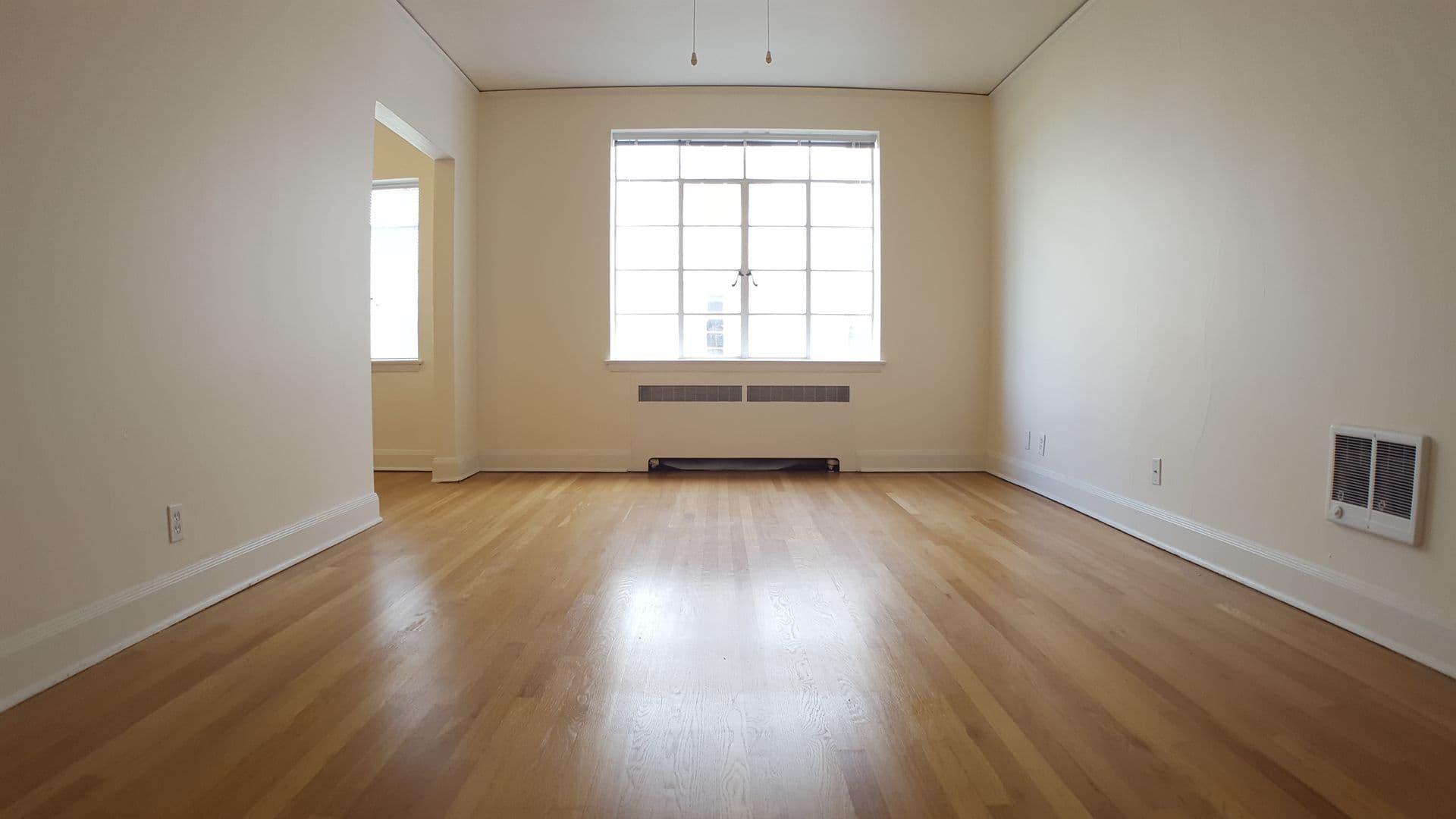 REGENT APARTMENTS (REG01) 4 of 16