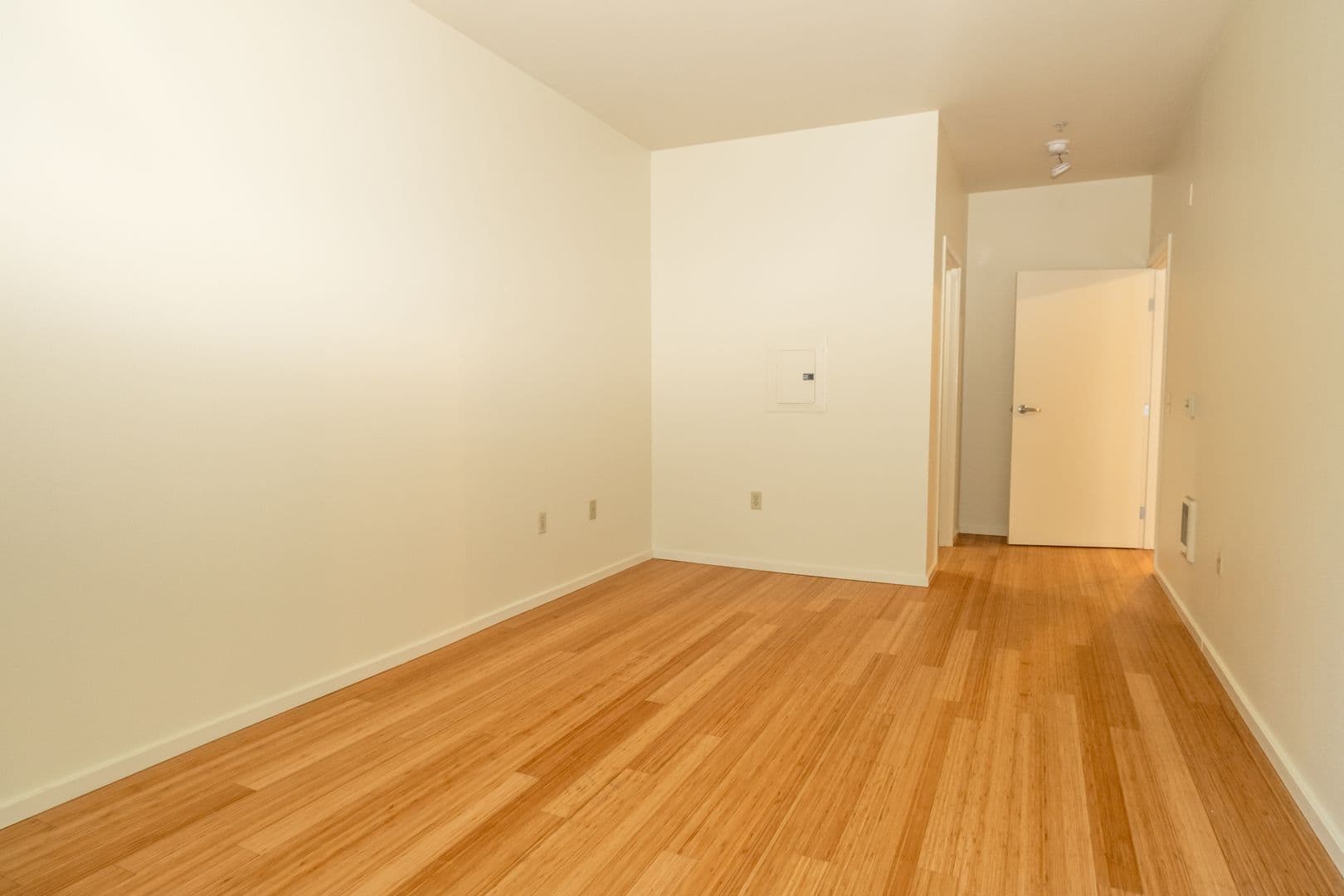 OVERTON PARK APARTMENTS (HASM01) 4 of 20
