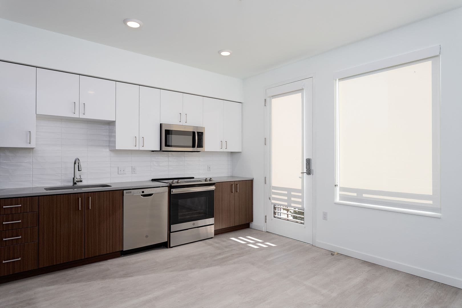 HOMEROOM APARTMENTS (HOME01) 1 of 18