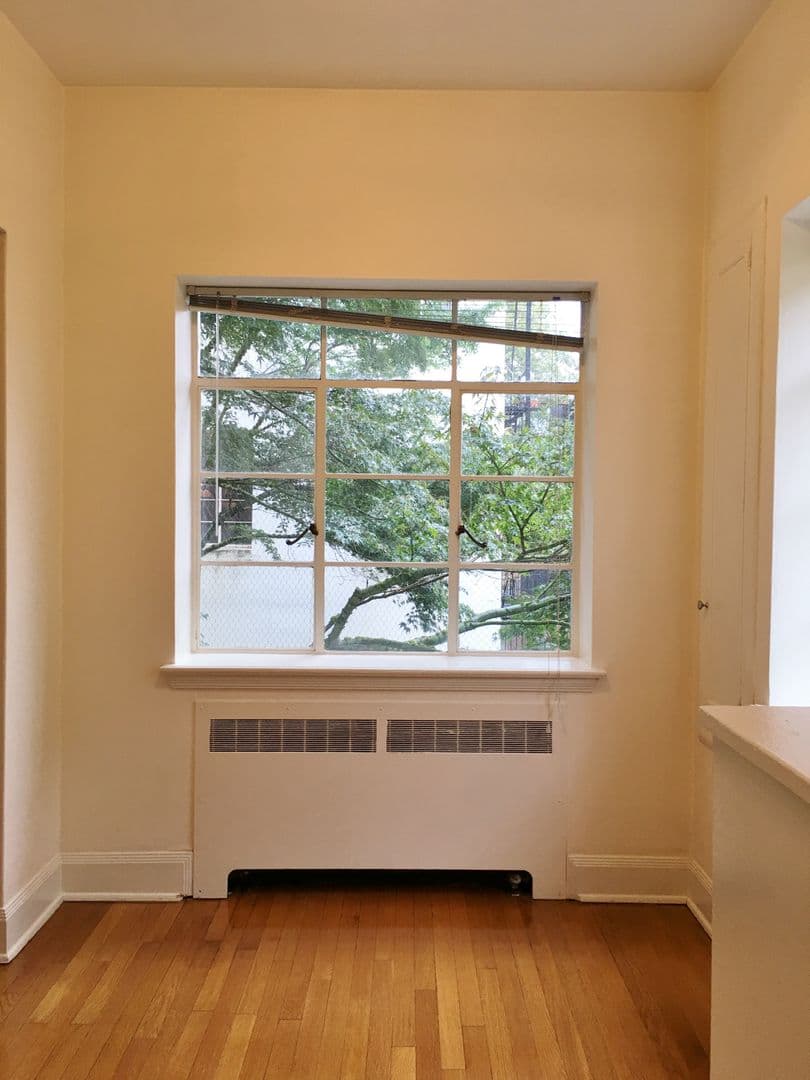 REGENT APARTMENTS (REG01) 12 of 20