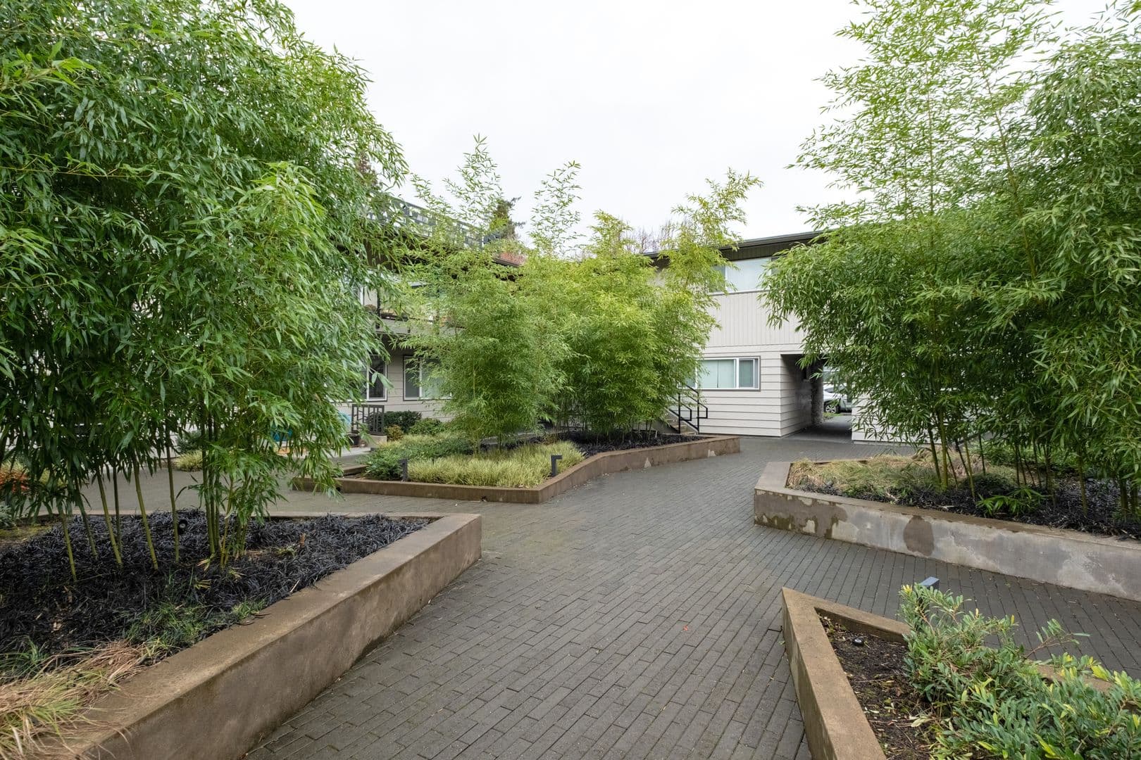 UPTOWN AT LAKE OSWEGO (UPTLO) 13 of 20