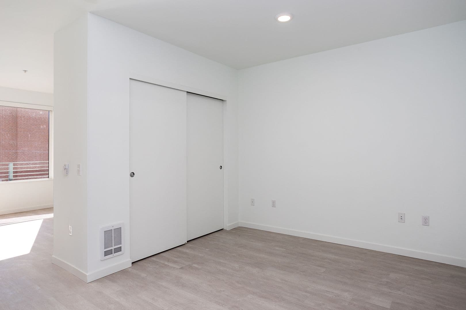 HOMEROOM APARTMENTS (HOME01) 8 of 18