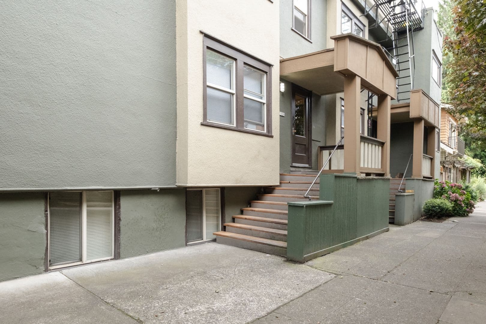 BONNIE BRAE APARTMENTS (WALD02) 7 of 9