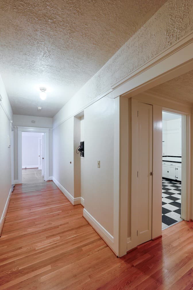 TRINITY PLACE APARTMENTS (MCM01) 4 of 20