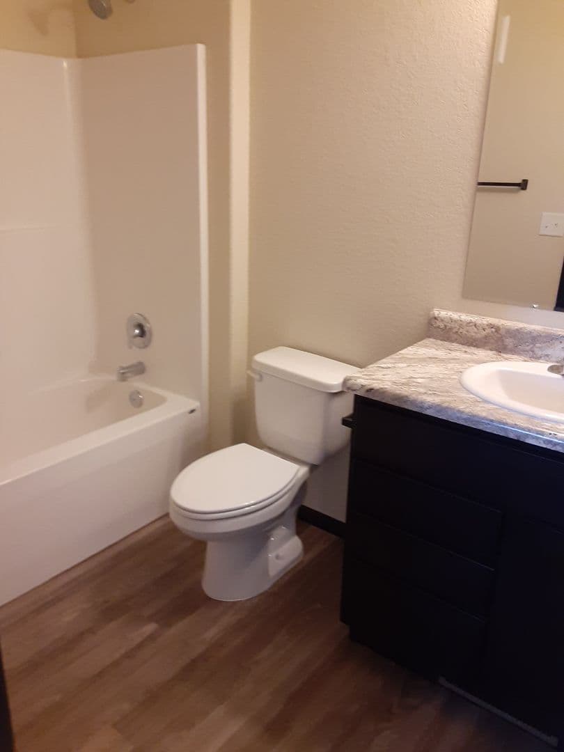 Modern Comfort: Discover Our 2-Bedroom 1-Bath Apartment Gem 7 of 26