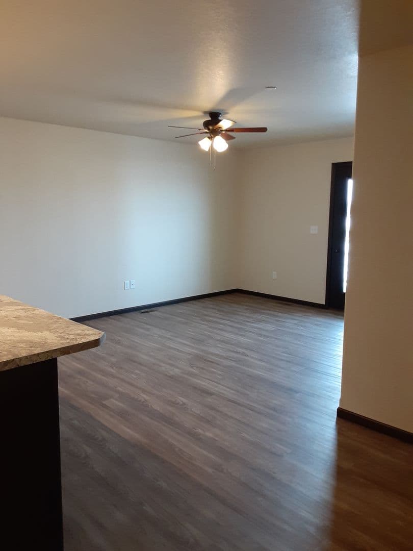 Modern Comfort: Discover Our 2-Bedroom 1-Bath Apartment Gem 6 of 20