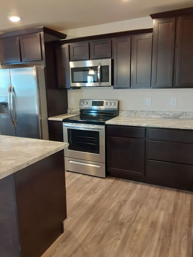Modern Comfort: Discover Our 2-Bedroom 1-Bath Apartment Gem 15 of 26