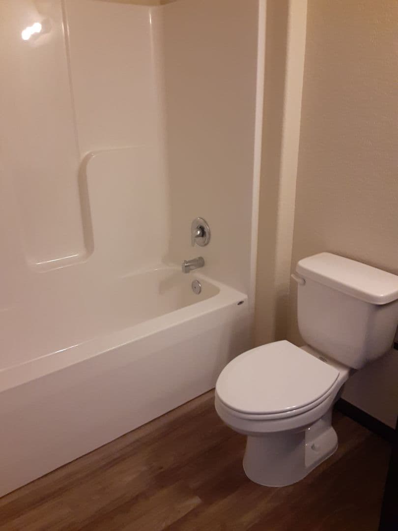 Modern Comfort: Discover Our 2-Bedroom 1-Bath Apartment Gem 6 of 26