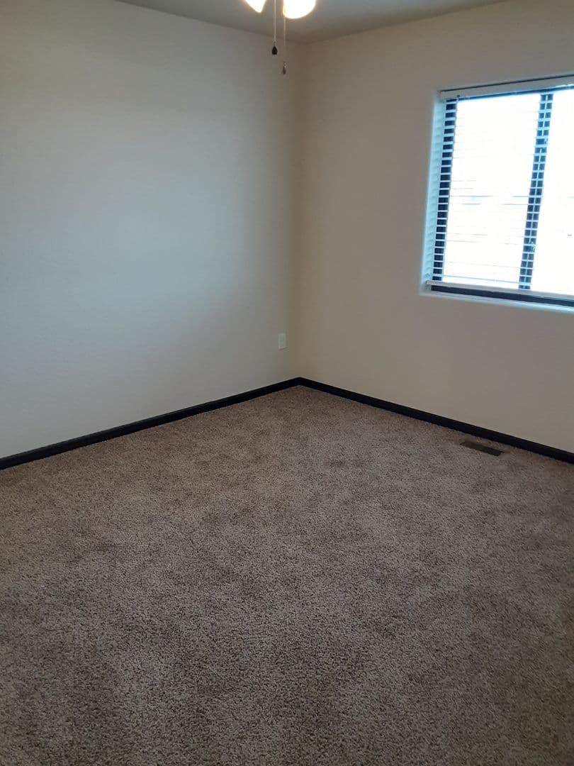 Modern Comfort: Discover Our 2-Bedroom 1-Bath Apartment Gem 26 of 26