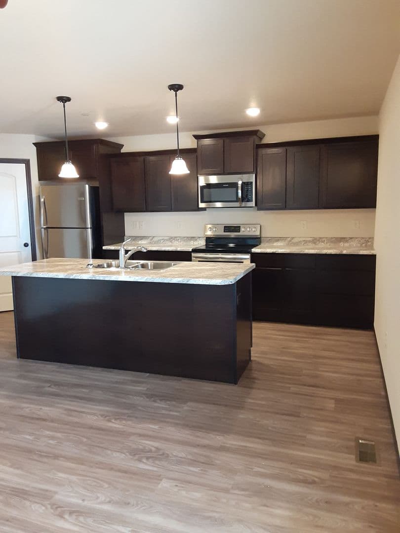 Modern Comfort: Discover Our 2-Bedroom 1-Bath Apartment Gem 1 of 23