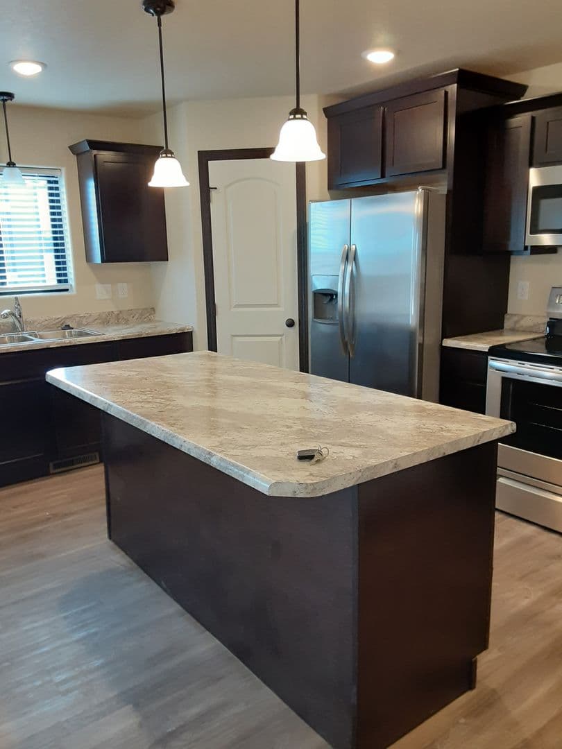 Modern Comfort: Discover Our 2-Bedroom 1-Bath Apartment Gem 16 of 26