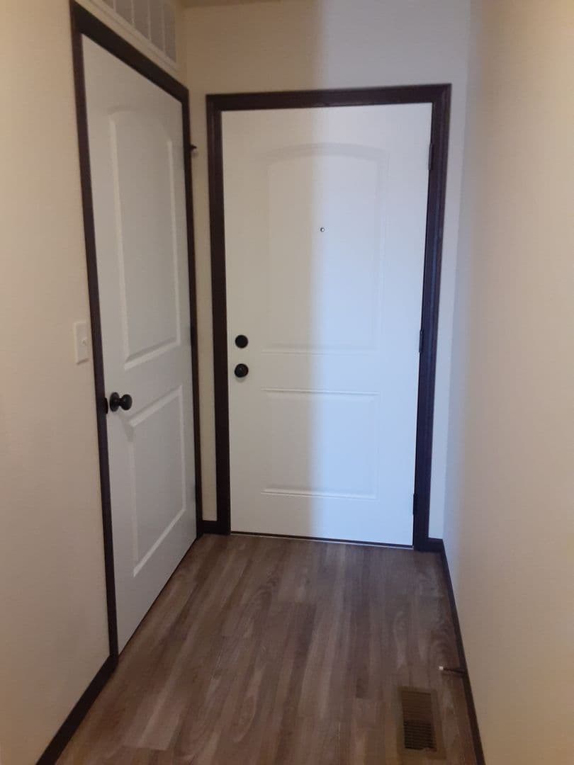 Modern Comfort: Discover Our 2-Bedroom 1-Bath Apartment Gem 6 of 23