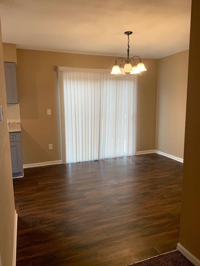 Devling Place Apartments 10 of 35