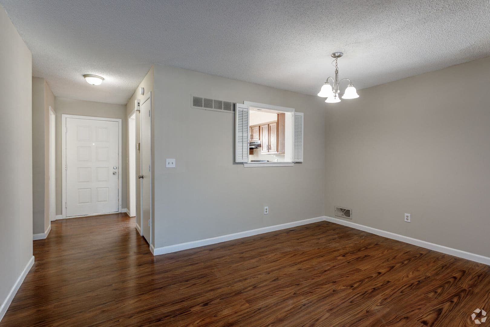 Nieman Park Townhomes 3 of 13