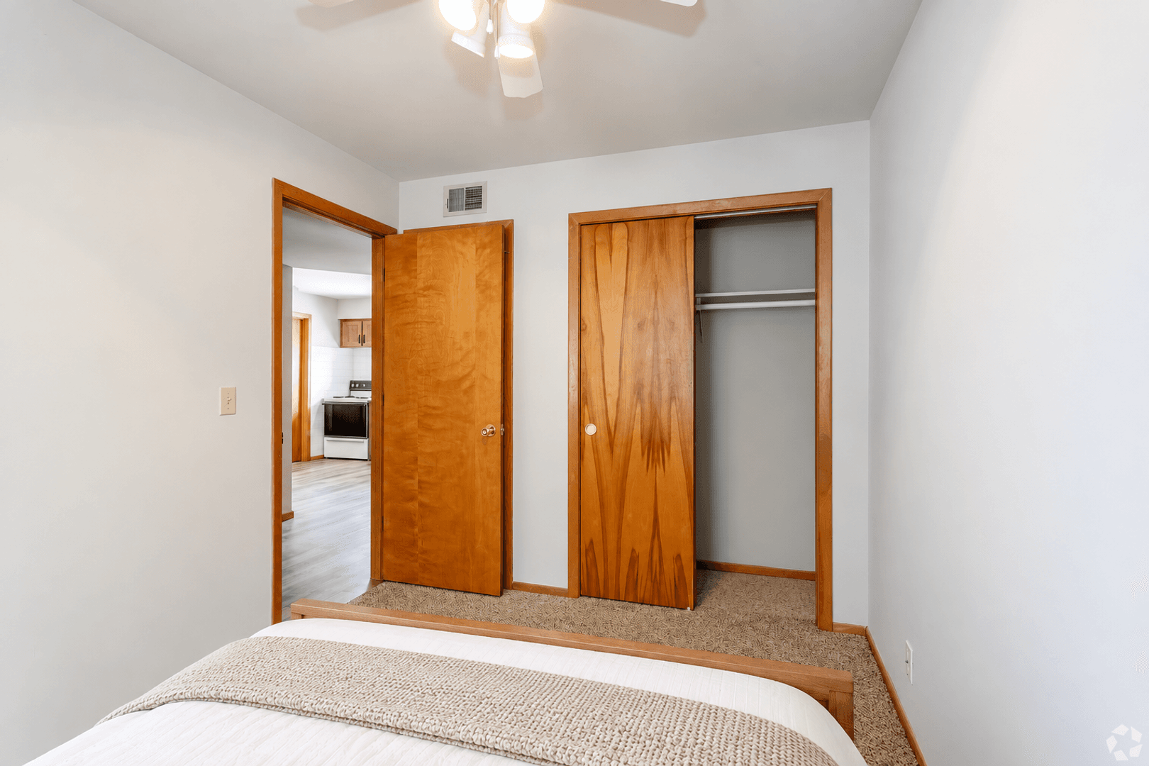 Continental North Apartments 6 of 17