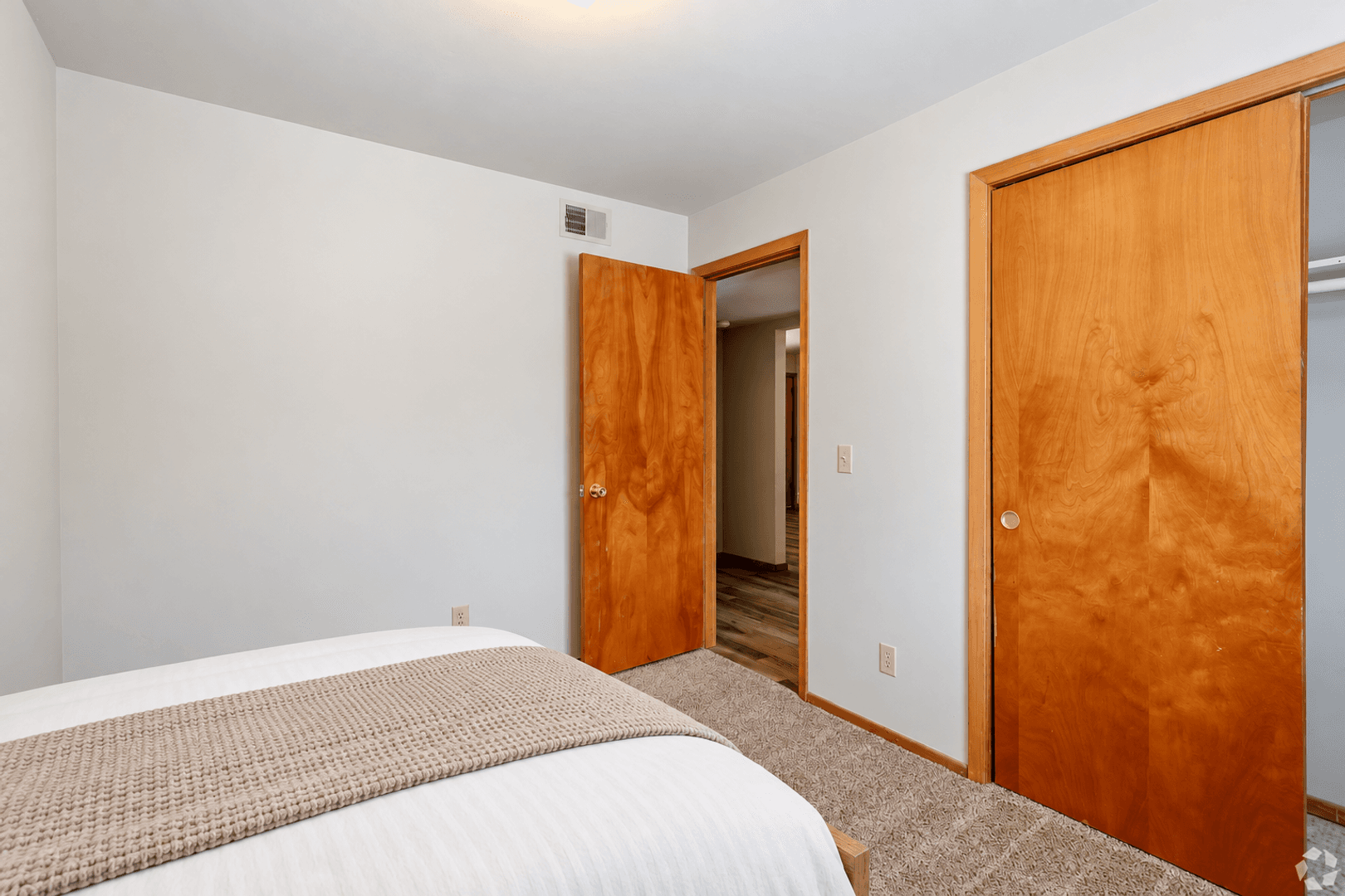 Continental North Apartments 8 of 17