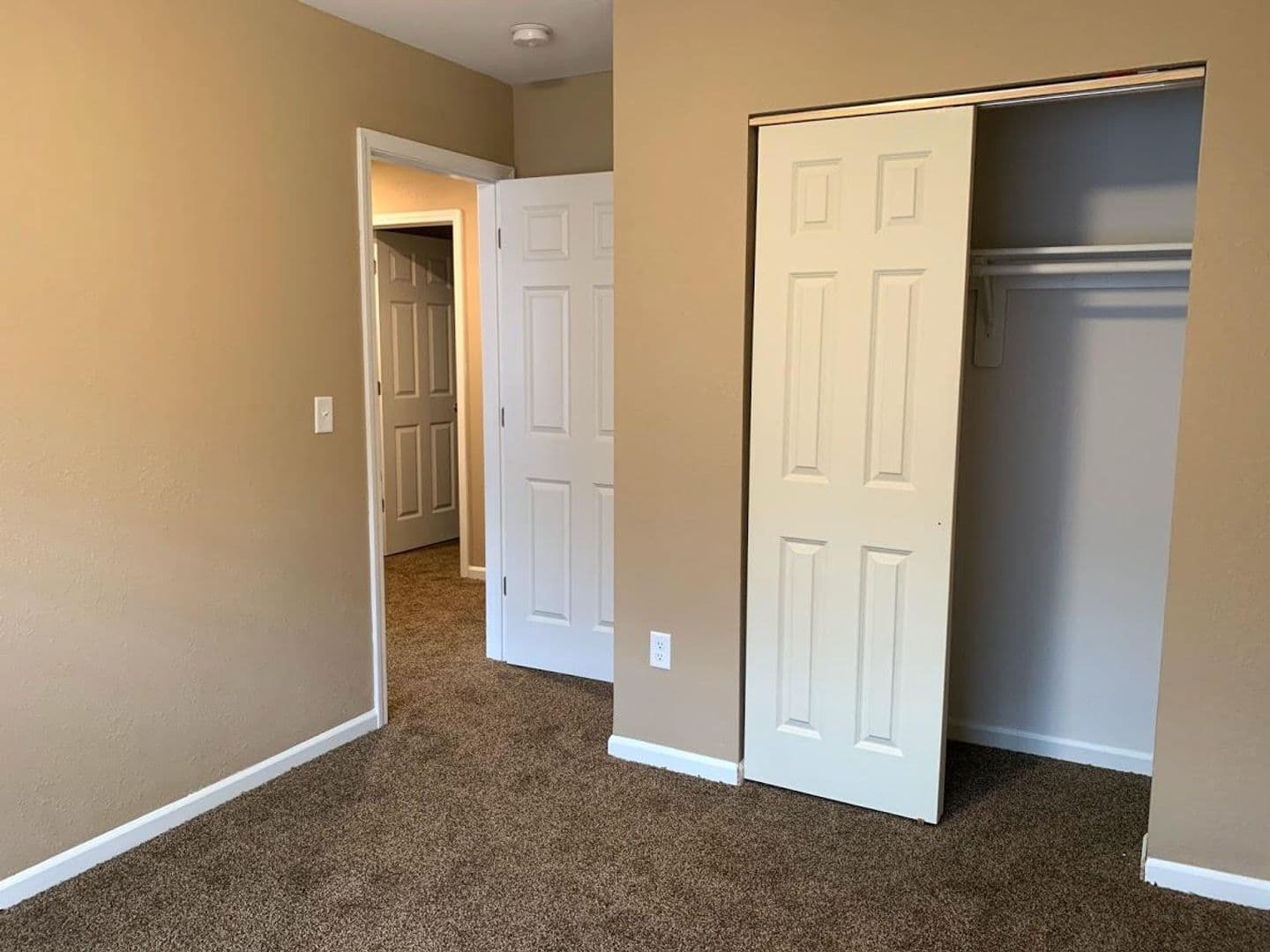 Devling Place Apartments 33 of 35