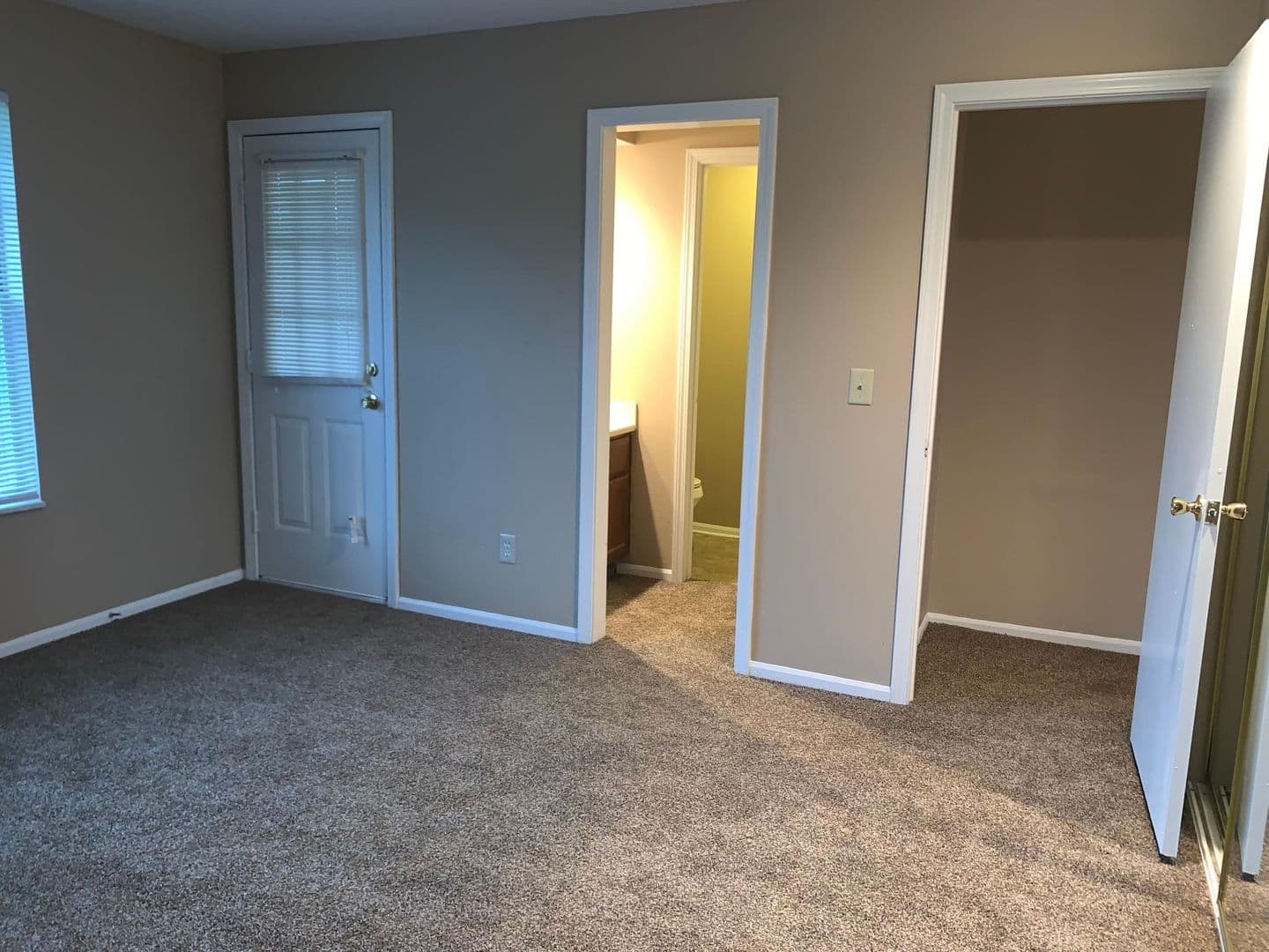 Devling Place Apartments 18 of 35