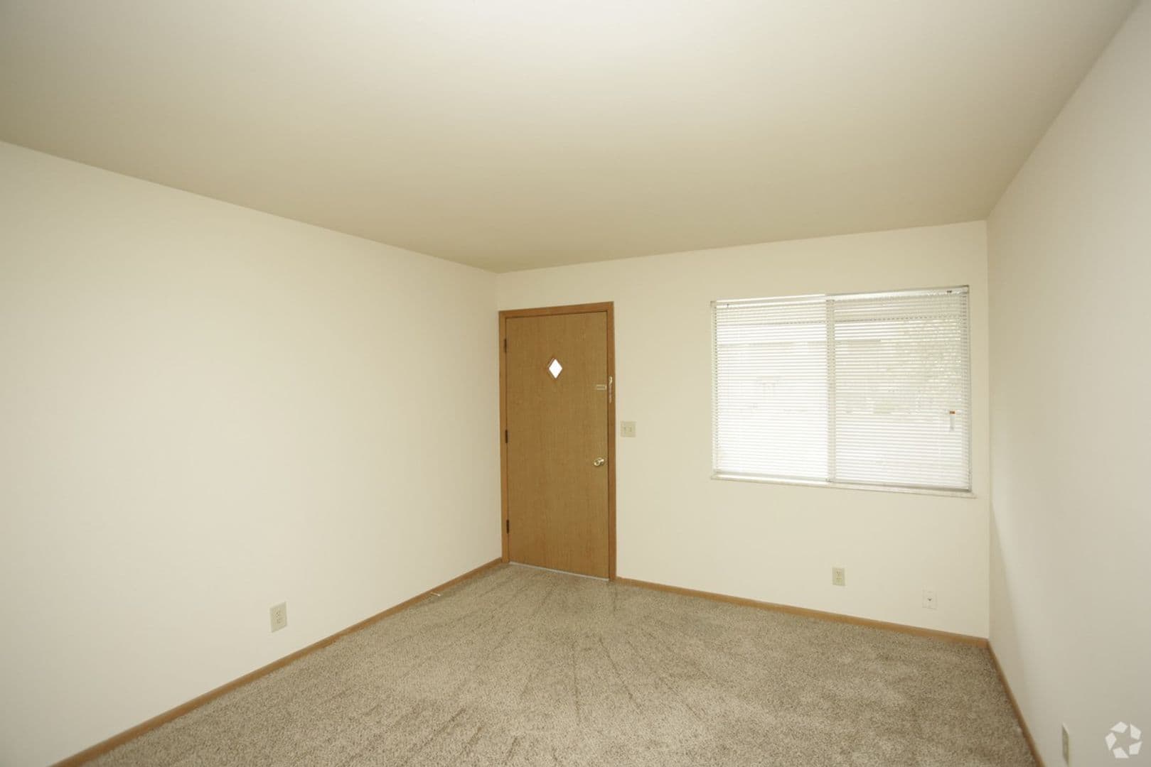 Continental North Apartments 11 of 12