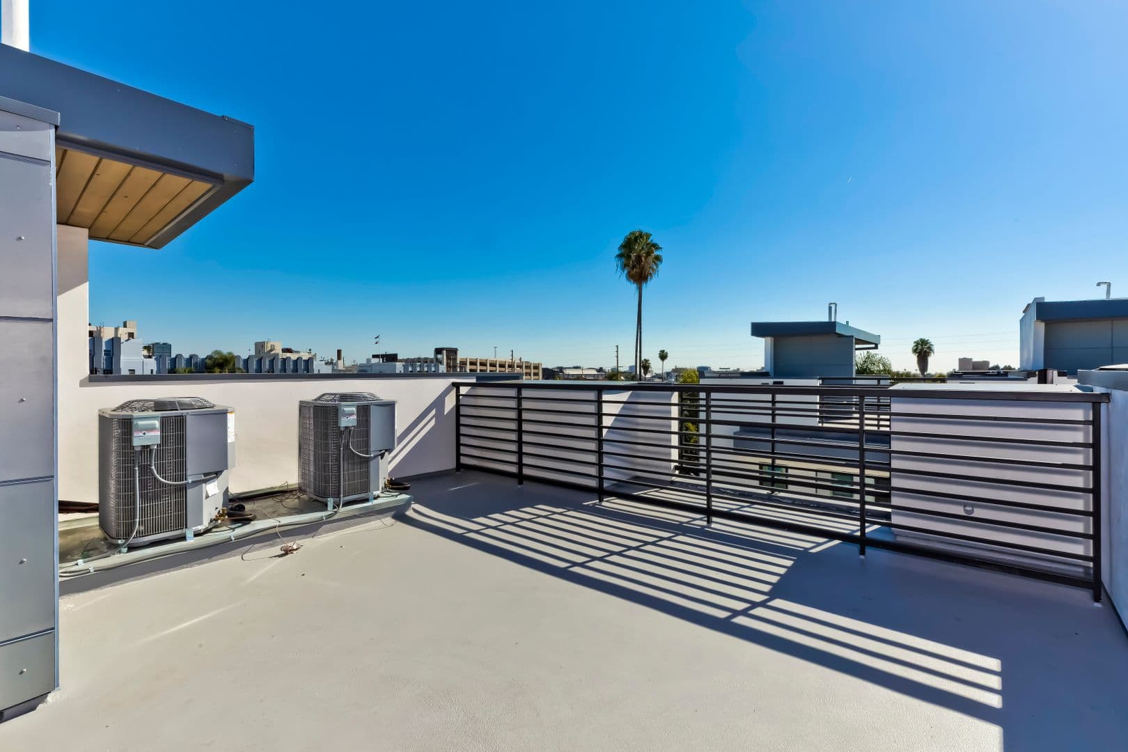 1025 Wilcox Avenue 32 of 53