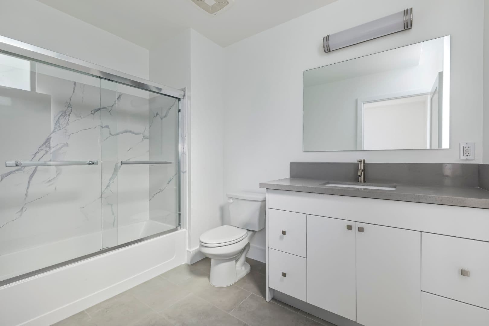 1025 Wilcox Avenue 11 of 53