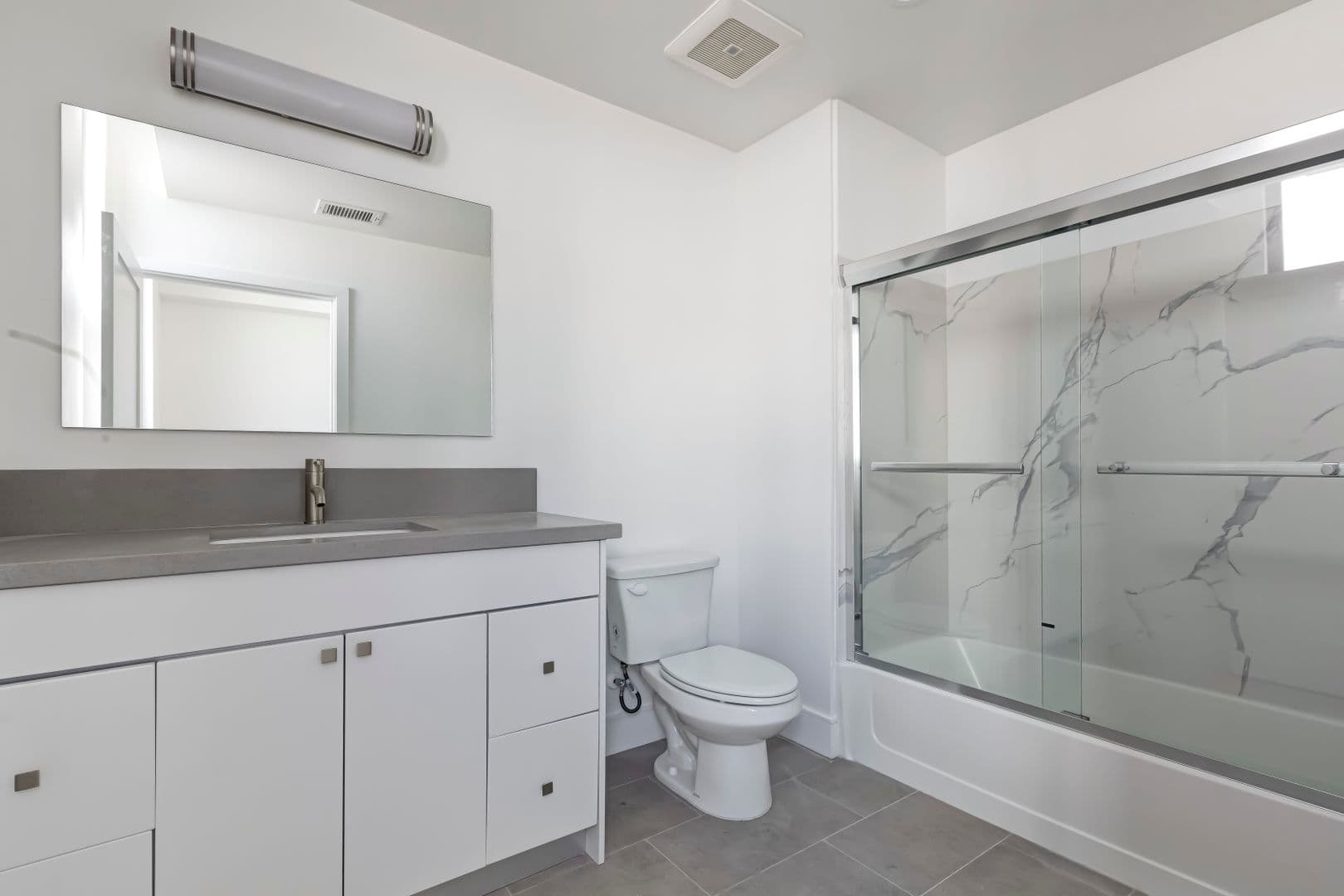 1025 Wilcox Avenue 39 of 53
