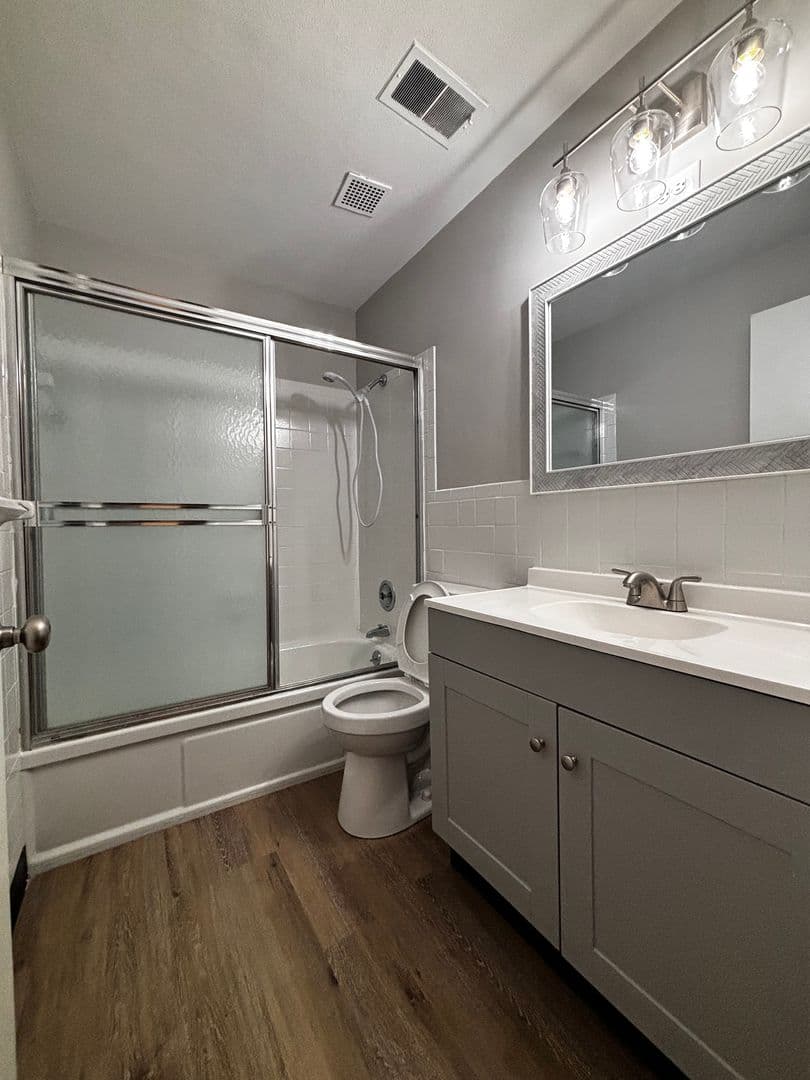 3805 Briar Place 1 of 12