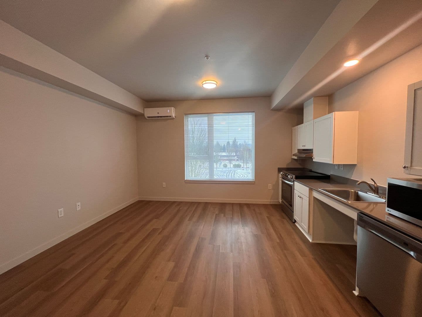 Allegro Pointe (APA) 1 of 4