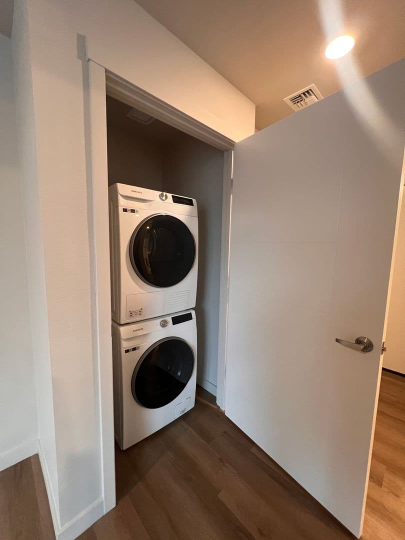 Allegro Pointe (APA) 5 of 18