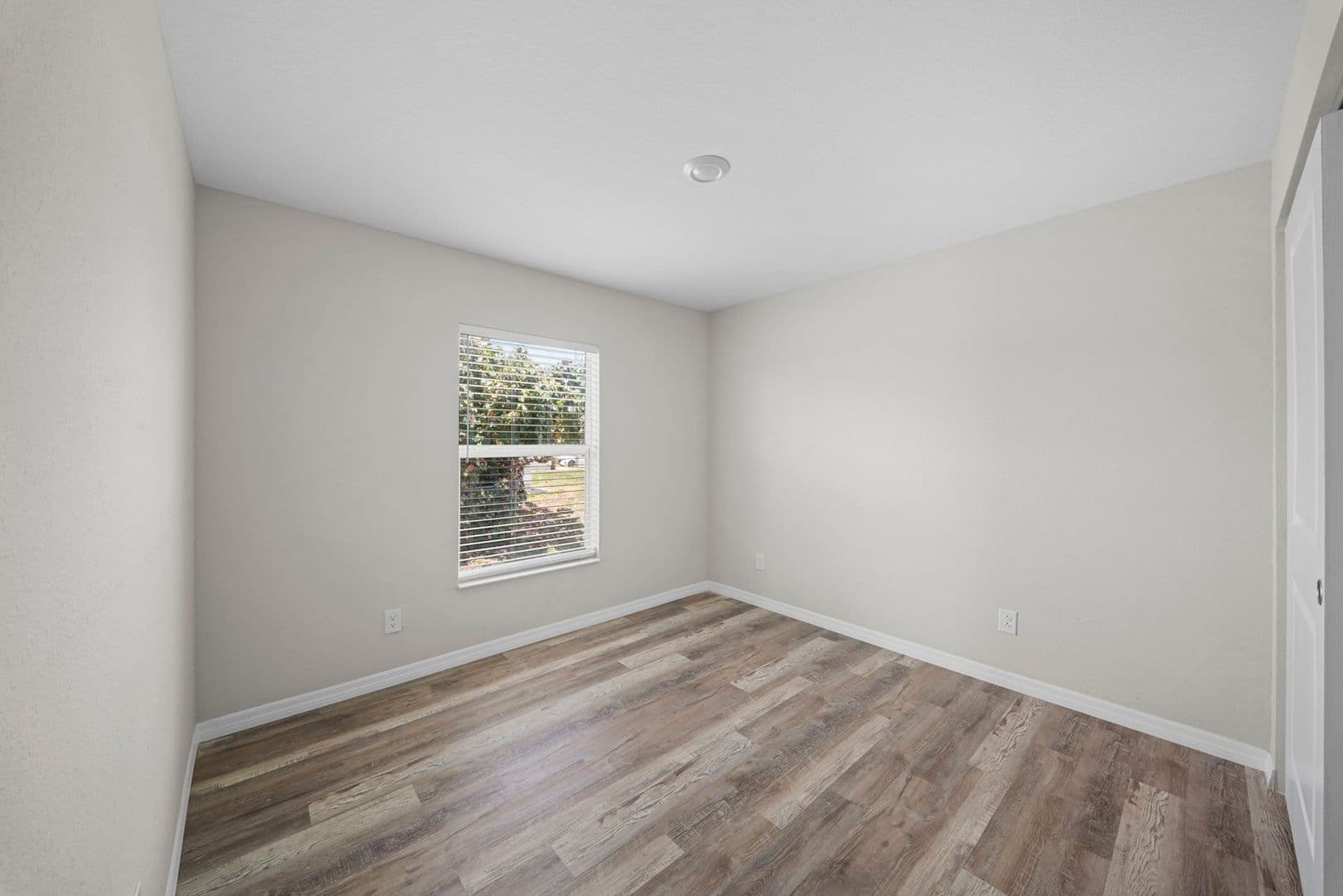202 NW 25th Pl 17 of 29