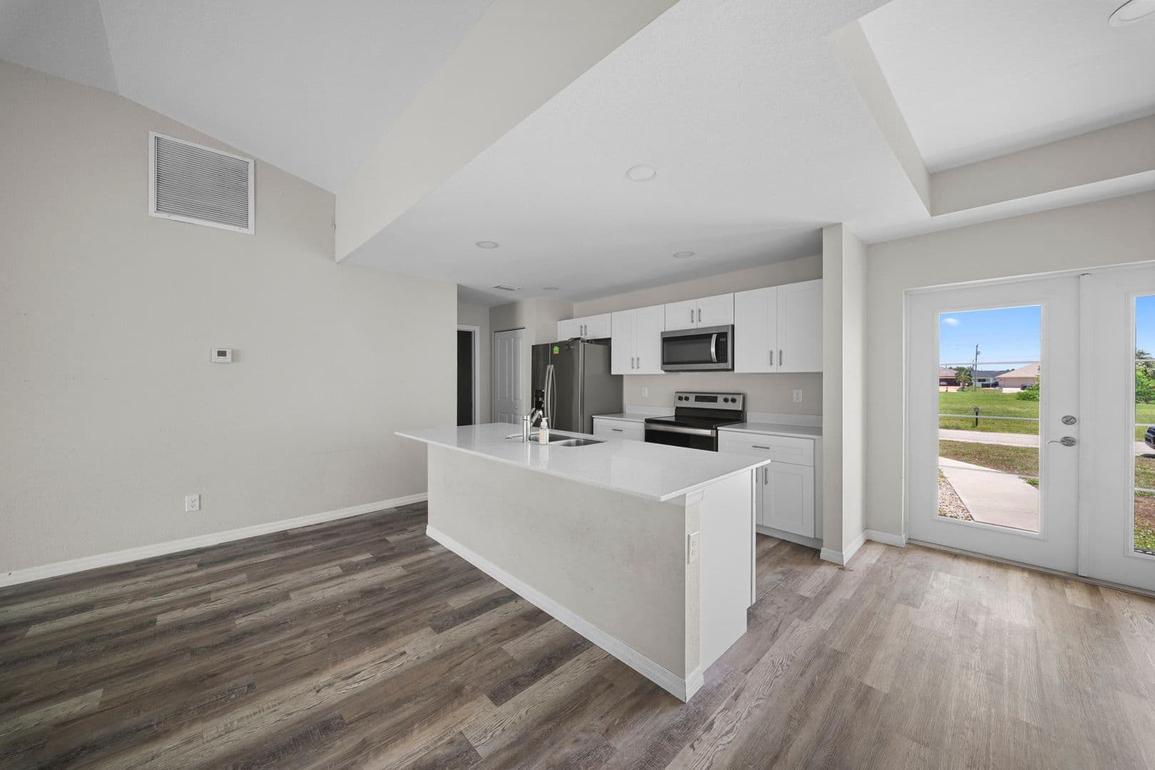 202 NW 25th Pl 8 of 29