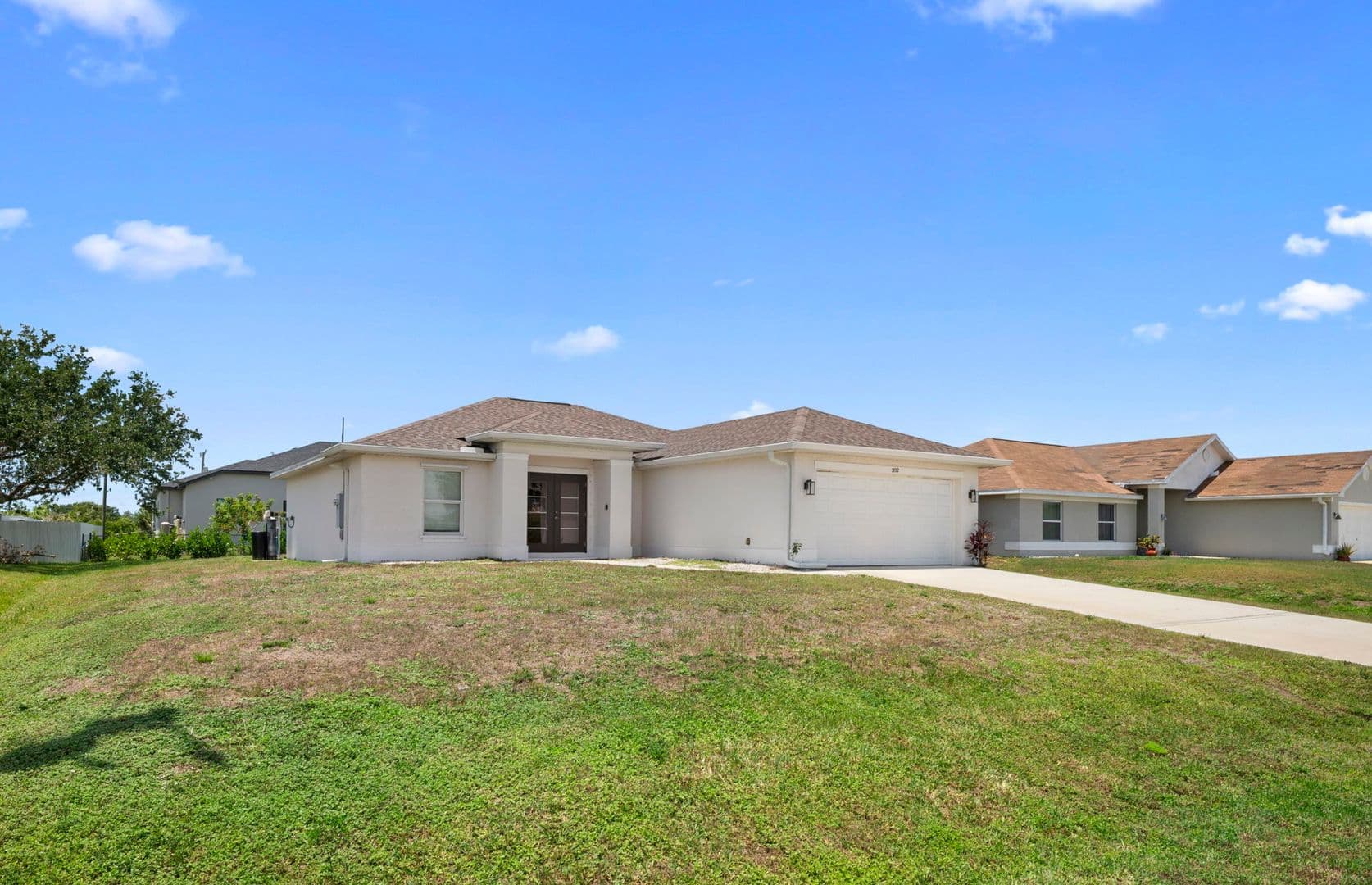 202 NW 25th Pl 3 of 29