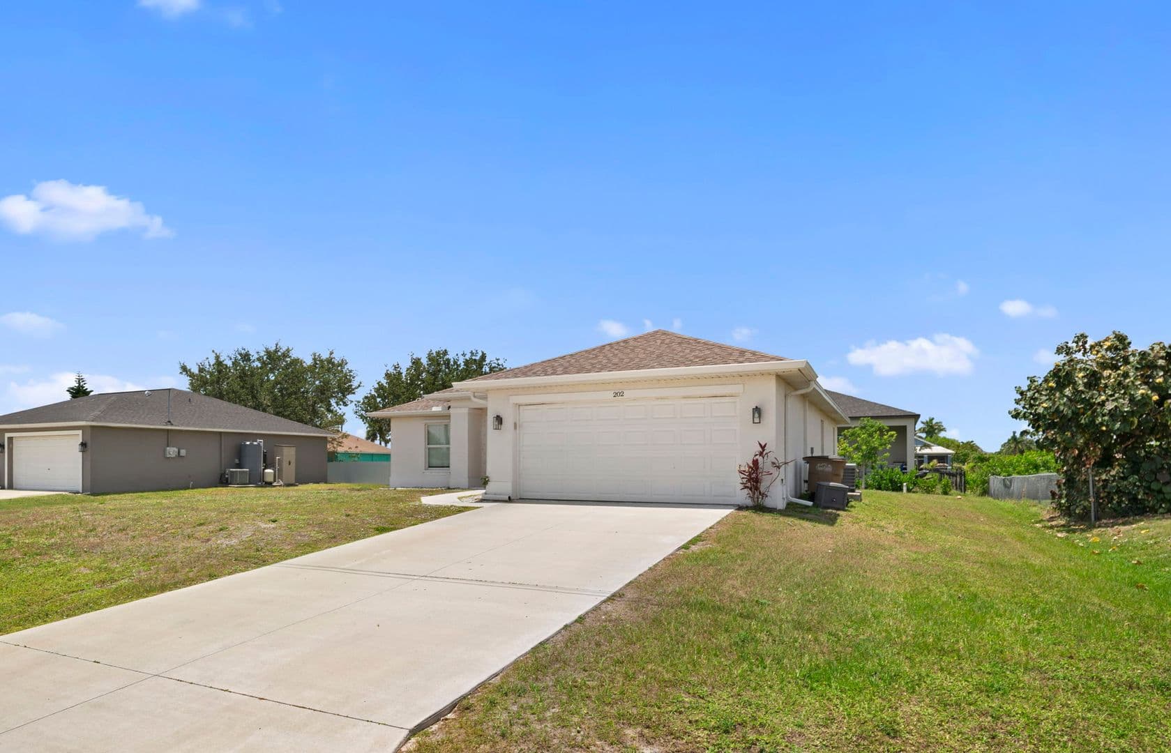 202 NW 25th Pl 4 of 29