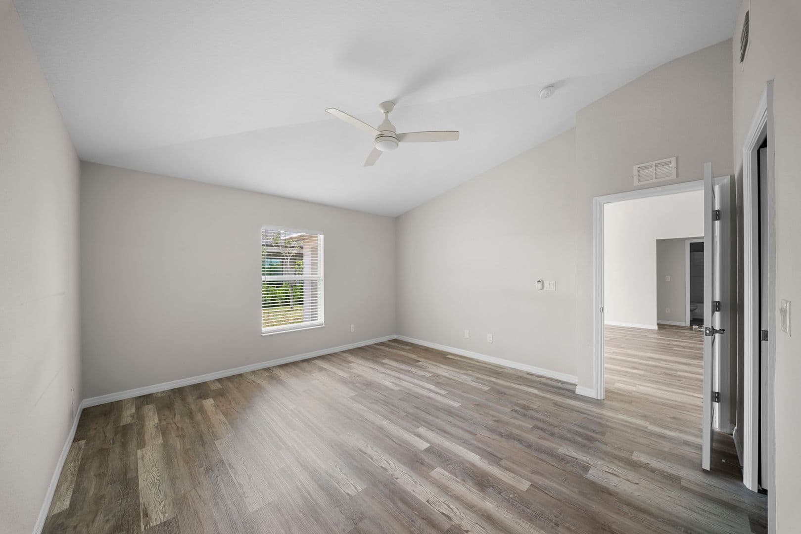 202 NW 25th Pl 22 of 29