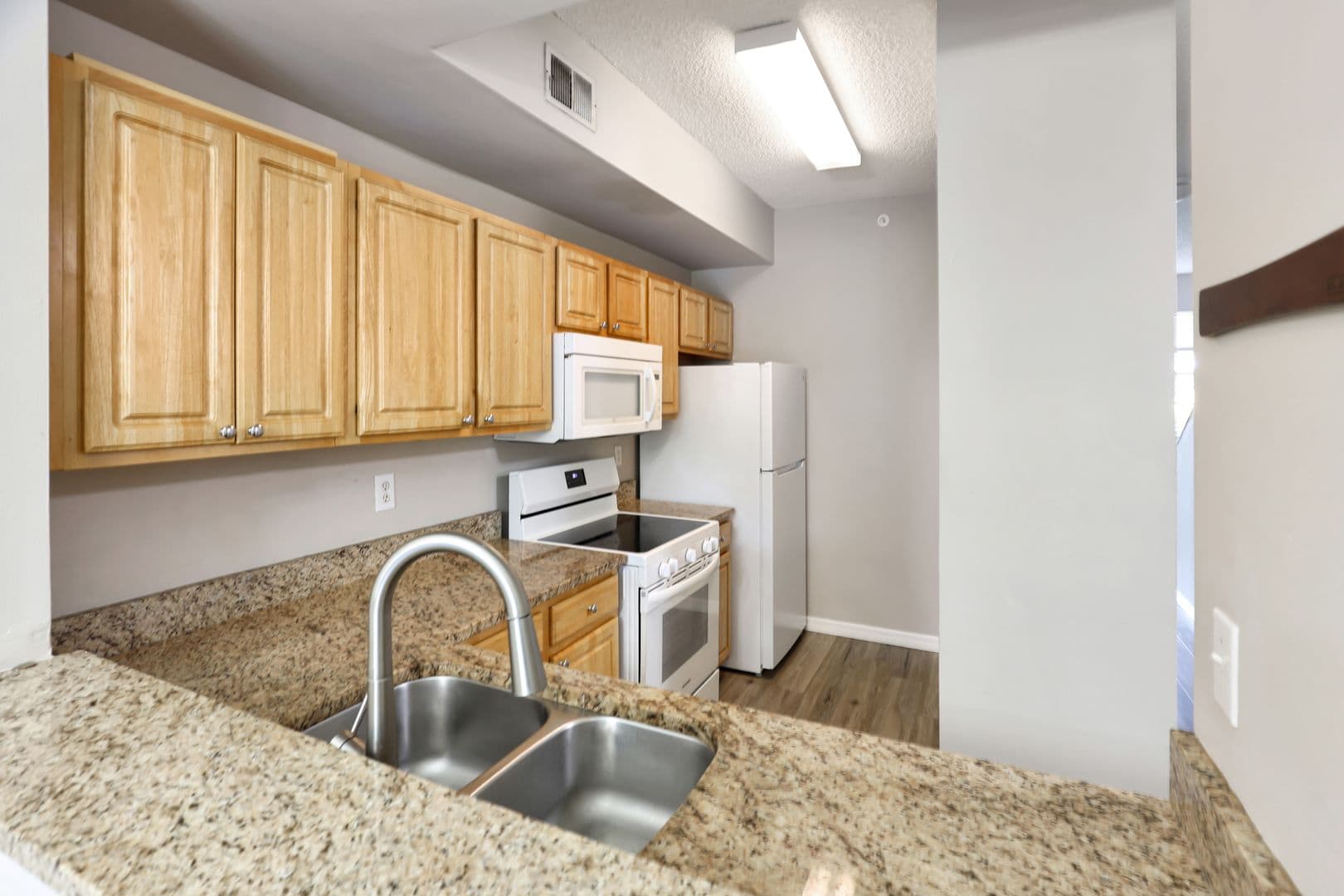 5700 Bentgrass Drive Unit 211 9 of 34