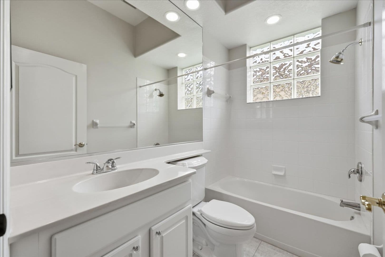 4956 Bridgehampton Blvd 34 of 48