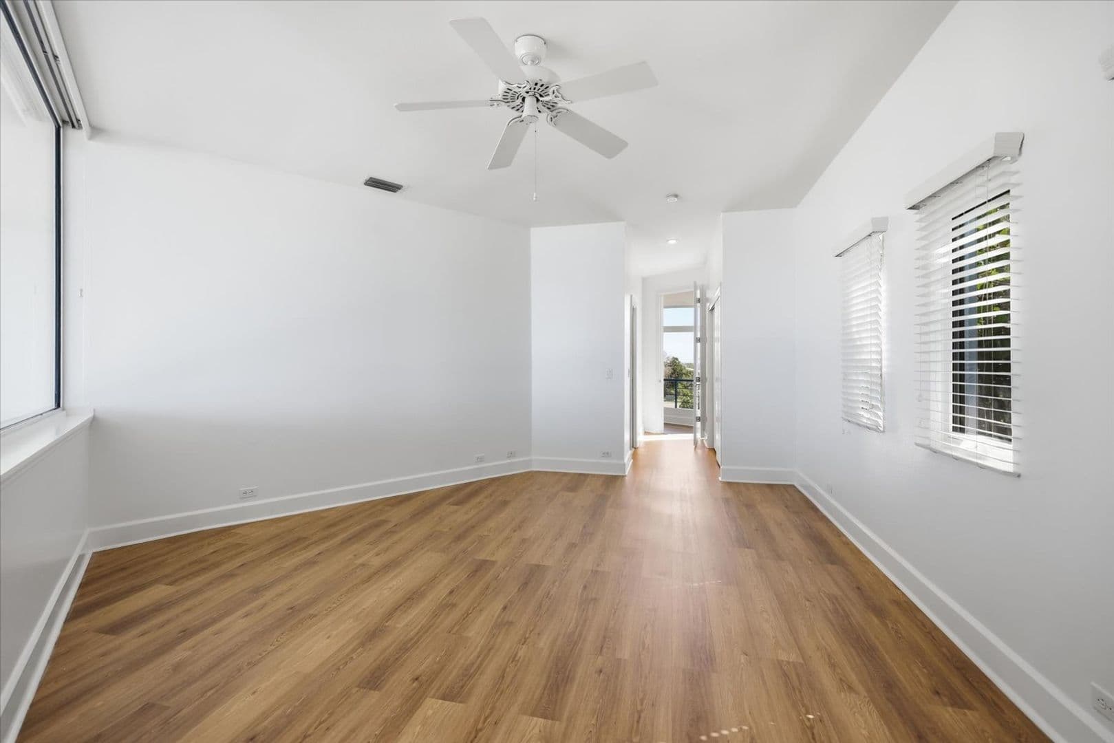 5801 Gulf of Mexico Dr (LO) 23 of 63